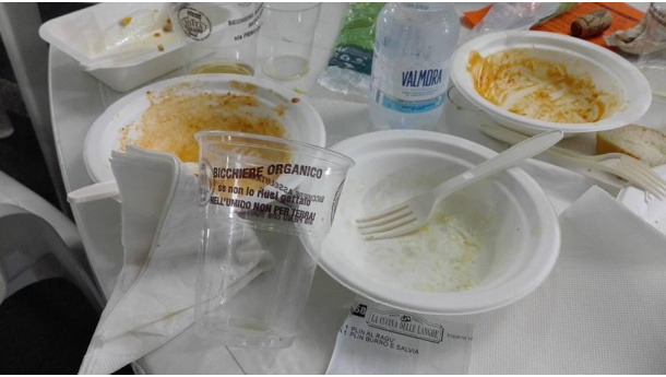 Immagine: Peperone compostabile? Alla Sagra  di Carmagnola obbligo di stoviglia compostabile