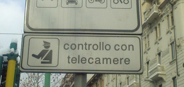 Microcar e corsie riservate: a Milano accesso prorogato