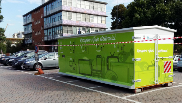 Immagine: RAEE Parking: il container itinerante per i rifiuti elettronici arriva in viale Legioni Romane