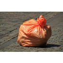 Immagine: Rifiuti: ad Olbia i “lanciatori del sacchetto” immortalati su camion vela e manifesti