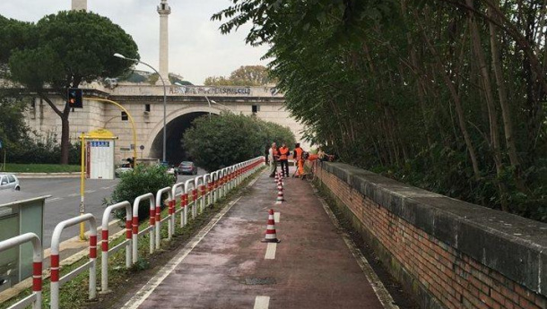 Immagine: Al via lavori manutenzione pista ciclabile tra Ponte Milvio e Castel Giubileo