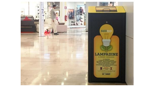 Immagine: Uno contro Zero, Ecolight lancia i RAEEbox per la raccolta dei rifiuti elettronici nei negozi dei centri commerciali