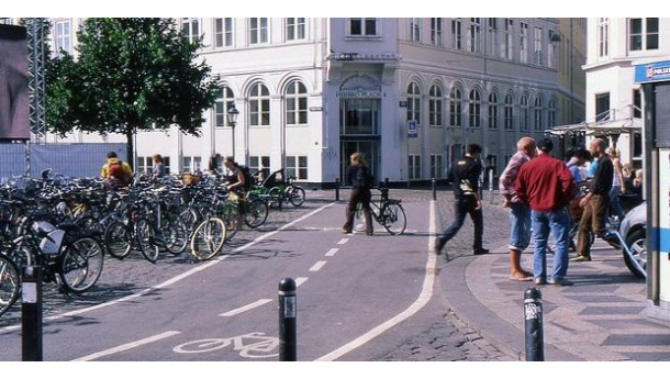 Immagine: Nel centro di Copenhagen le bici hanno superato le automobili