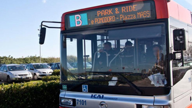 Immagine: Bari, per le festività potenziato il park&ride, bus gratuiti e abbonamento natalizio