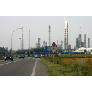 Immagine: Incendio raffineria ENI, ARPA Lombardia: riguardo la qualità dell'aria, evento emergenziale concluso