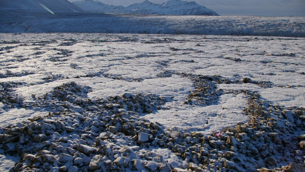 Immagine: Cnr: “Scoperta corrispondenza tra scioglimento massiccio del permafrost in Artico e aumento dei gas serra in atmosfera”