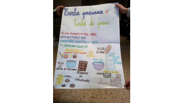 Immagine: Il pane che avanza nella classe III C della scuola Bottego di via Mamete si trasforma in torta al cioccolato!