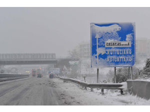 Emergenza neve in Puglia: trasporti in tilt, scuole chiuse ma ci si consola con le Olimpiadi Invernali di Toritto 2017