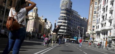 Madrid, Gran Via  chiusa al traffico: l'idea di Manuela Carmena funziona, i dati le danno ragione