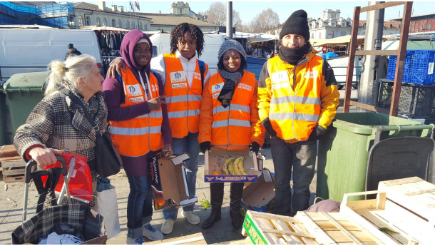 Immagine: Al recupero nel mercato di Porta Palazzo esordiscono le prime ragazze africane