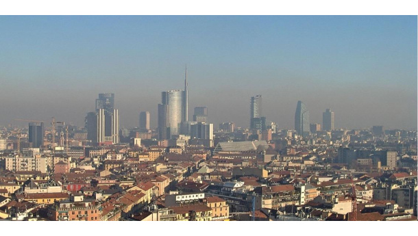 Immagine: Milano, polveri sottili 7 giorni oltre il limite: scattano i divieti ai diesel da giovedì 26