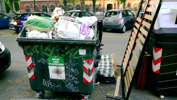 Immagine: Petizione per 'rilanciare la raccolta differenziata porta a porta' a Torino