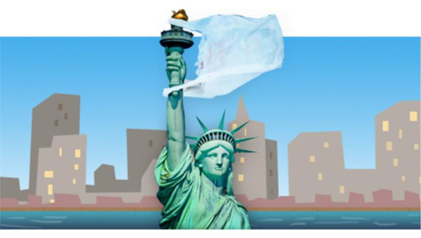 Immagine: New York, il governatore Cuomo affossa la tassa sui sacchetti di plastica