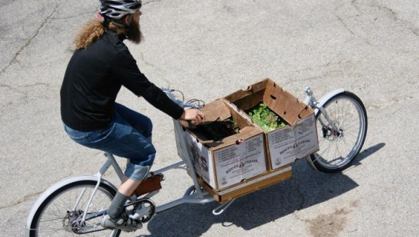 Immagine: Zone 30, trasporto merce su bici e limitatori di velocità: ecco la tabella di marcia dell'UE per la mobilità ciclistica