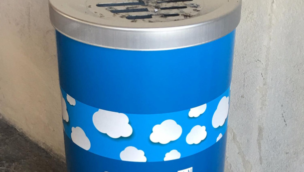 Immagine: A Parma arriva il nuovo posacenere da strada 'Fumetto'