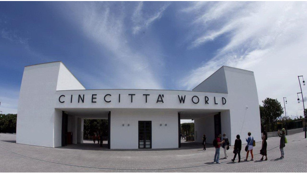 Immagine: Ricicla il divertimento: per la Giornata della Terra a Cinecittà World il biglietto si paga in bottiglie di plastica