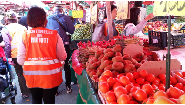 Immagine: Torino, da Porta Palazzo a Racconigi ecco i dati della raccolta differenziata nei mercati