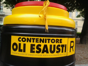 Oli lubrificanti usati: a Torino la campagna CircOLIamo