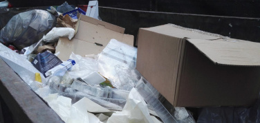 Salone del Libro di Torino, nuova edizione e vecchi problemi con la raccolta differenziata.