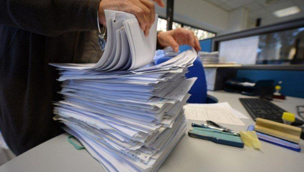 Immagine: ‘Pratiche di consumo sostenibile a lavoro’: uffici pubblici poco attenti all'ambiente, Regioni verso la sufficienza, rimandate Scuola e Sanità