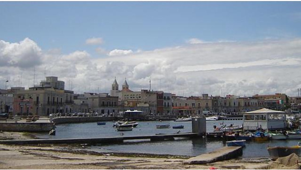 Immagine: Bari, il porta a porta arriva a Santo Spirito
