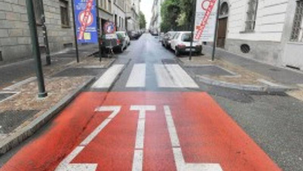 Immagine: Torino, permessi Ztl gratuiti per le auto ecologiche