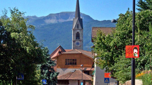 Immagine: Sentinelle dei Rifiuti a Cloz: trash mob e workshop di riciclo creativo per ‘7 libri per 7 giorni’