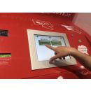 Immagine: Clothes for love: la raccolta degli abiti usati diventa hi-tech