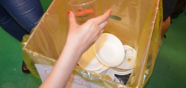 Bicchieri in PLA sono compostabili? 'Le bioplastiche se aderenti allo standard sono compostabili, non si discute'