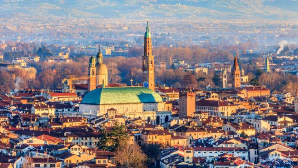 Immagine: Vicenza, con Peri-Metro la città sperimenta il servizio di trasporto pubblico a chiamata