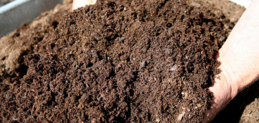 Green City, Amsa distribuisce gratuitamente compost biologico prodotto da A2A Ambiente