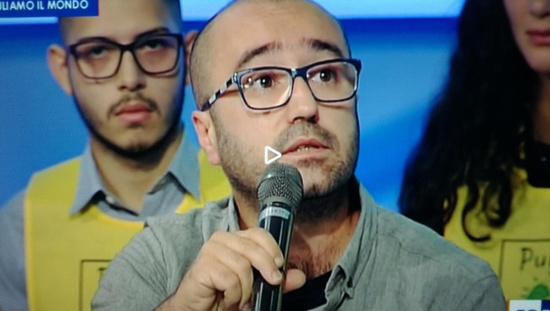 Immagine: Sentinelle dei Rifiuti ed Ecomori in diretta alla Rai, ecco come è andata | Video