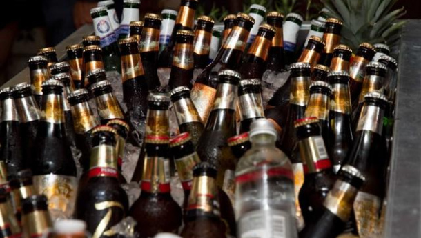 Immagine: Vuoto a rendere, i commercianti possono aderire alla sperimentazione per bottiglie di acqua e birra