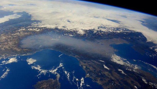 Immagine: Smog, in vigore dal 1° ottobre 2018 le nuove misure contro l'inquinamento nel Bacino Padano