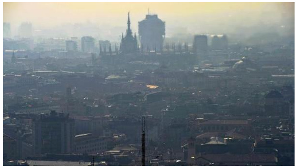 Immagine: Milano, torna lo smog: da martedì 17 ottobre stop ai diesel fino agli euro 4