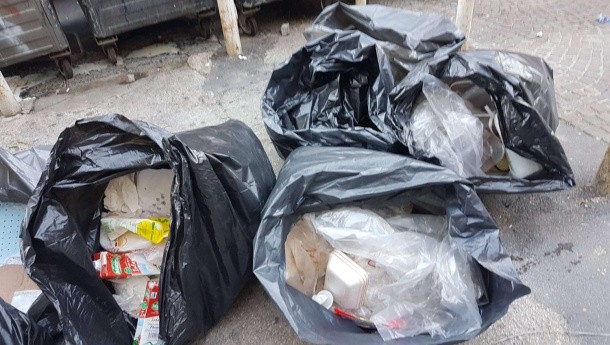 Immagine: Napoli, ecco il trash mob di Asia: ‘il risultato è stato sorprendente’
