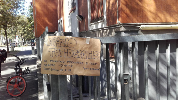 Immagine: Milano, Quartieri Ricloni: gli inquilini iniziano a conoscere il progetto