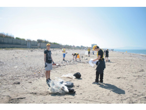 Rifiuti marini. A Ecomondo presentati i risultati del primo studio sulla riciclabilità delle plastiche presenti sulle spiagge italiane