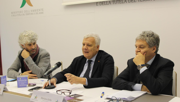 Immagine: Rifiuti, il Ministero dell'Ambiente si impegna per ridurli nelle proprie sedi