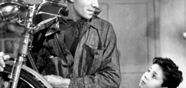 Vai al cinema in bicicletta? In Puglia prezzi scontati grazie all’Apulia Film Commission e Bicinema