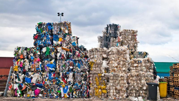 Immagine: Rifiuti Ue, accordo raggiunto tra Consiglio ed Europarlamento su obiettivi di riduzione e riciclo