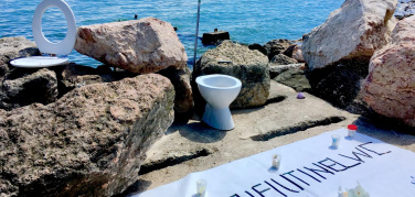 Microplastiche: l'inquinamento coinvolge anche i laghi. L'indagine di Legambiente ed Enea