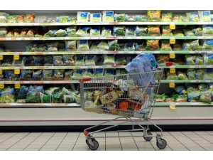 Italiani virtuosi al supermercato: Il 64% si porta il sacchetto riutilizzabile da casa. Ecco l’inchiesta lampo di Eco dalle Città