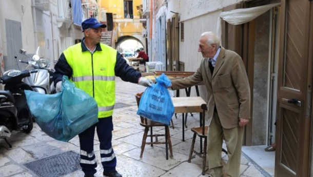 Immagine: Bari, porta a porta San Girolamo Fesca: differenziata al 78%