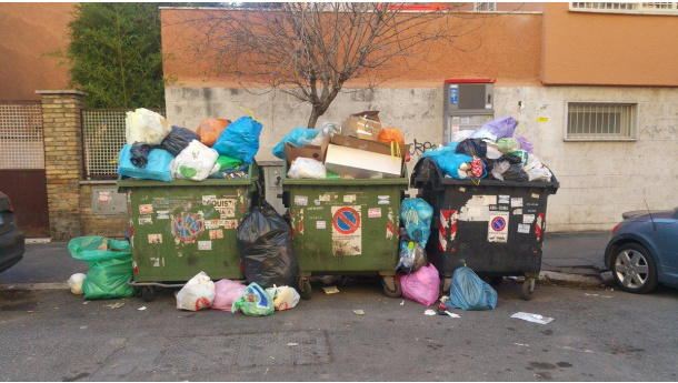 Immagine: Rifiuti di Roma, nessuna novità dall'Abruzzo ma rimane la disponibilità ad accoglierli
