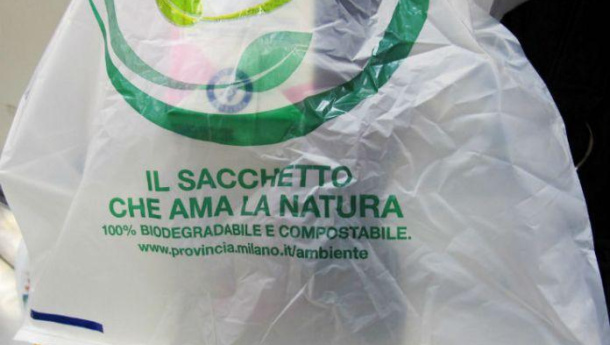 Immagine: Sacchetti bio, Centemero: 'Nessun problema a compostarli negli impianti anaerobici'