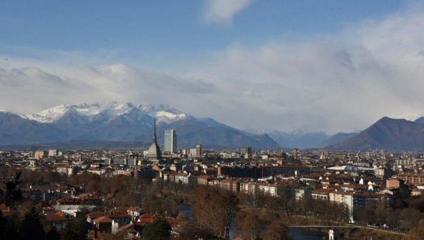 Immagine: Smog, Torino: si è riunito il tavolo della qualità dell'aria dopo i primi mesi di attuazione del Protocollo del Bacino Padano
