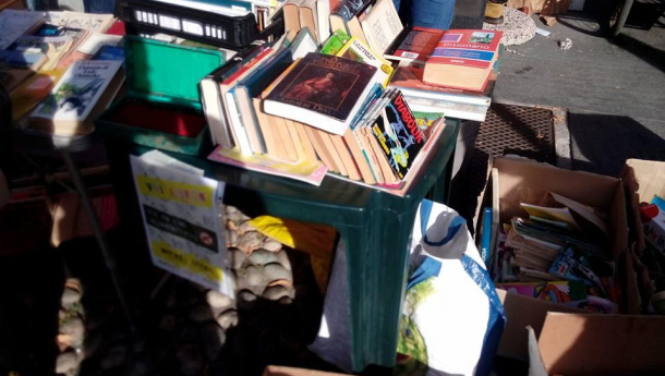 Immagine: Il filo rosso che lega Ankara a Bogotà passa per Torino: i libri salvati dalla spazzatura