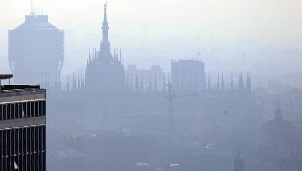 Immagine: Smog, Greenpeace: 'Domani a Bruxelles ultima chance per l'Italia prima del deferimento alla Corte Europea'