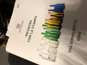 Gli italiani e il vetro: Assovetro e Censis indagano il rapporto della penisola con questo antico e insostituibile materiale